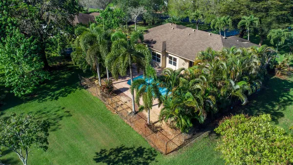 $1,265,000 | 5330 Southwest 199th Avenue, Pembroke Pines, FL 33332