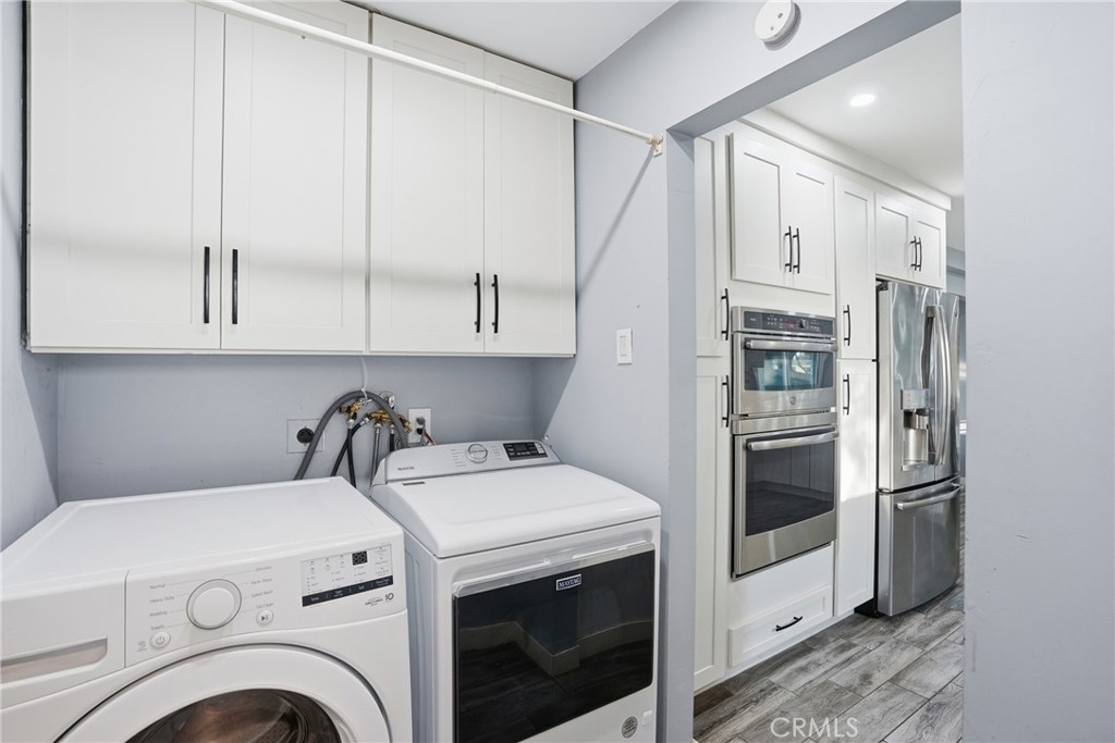 873 Blake Street Santa Maria, CA 93455 - Photo 11 of 29 Laundry Area