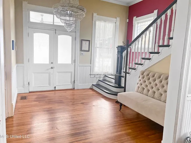 $245,000 | 102 West Myrtle Street, Magnolia, MS 39652