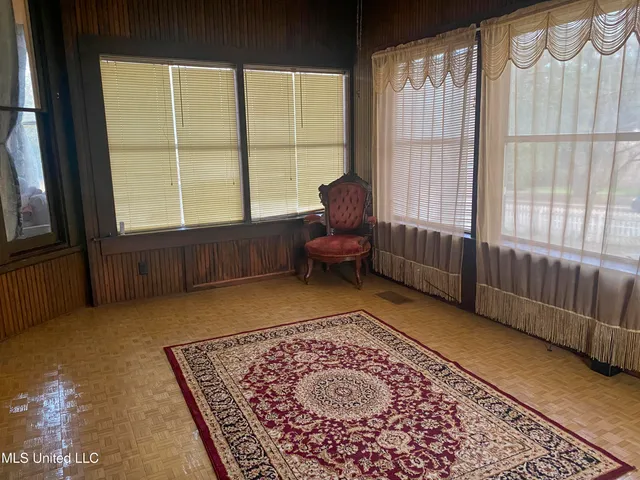 $245,000 | 102 West Myrtle Street, Magnolia, MS 39652