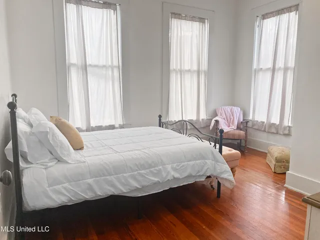 $245,000 | 102 West Myrtle Street, Magnolia, MS 39652