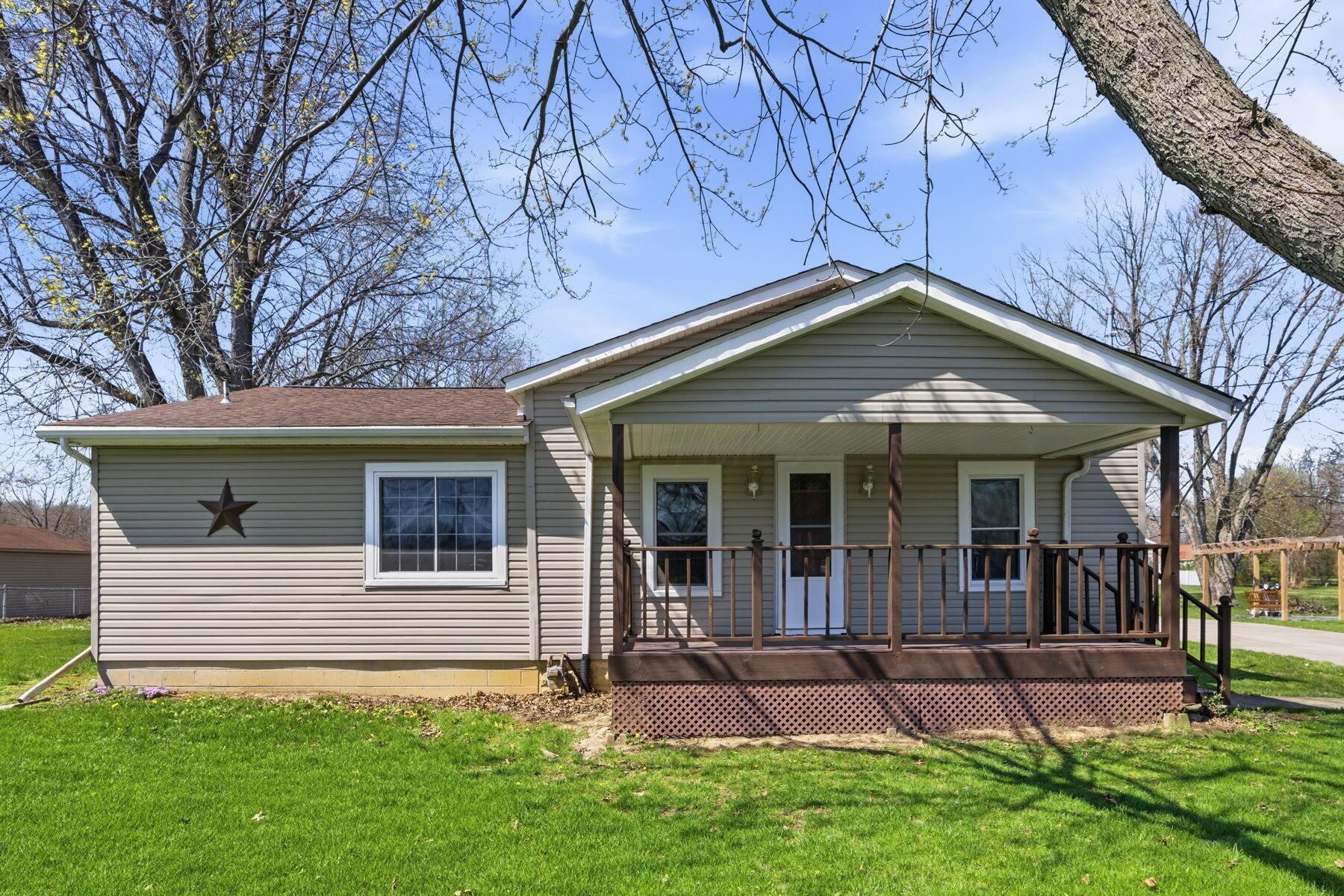 2113 Smeltzer Road Marion, OH 43302 - Photo 3 of 29 Main view
