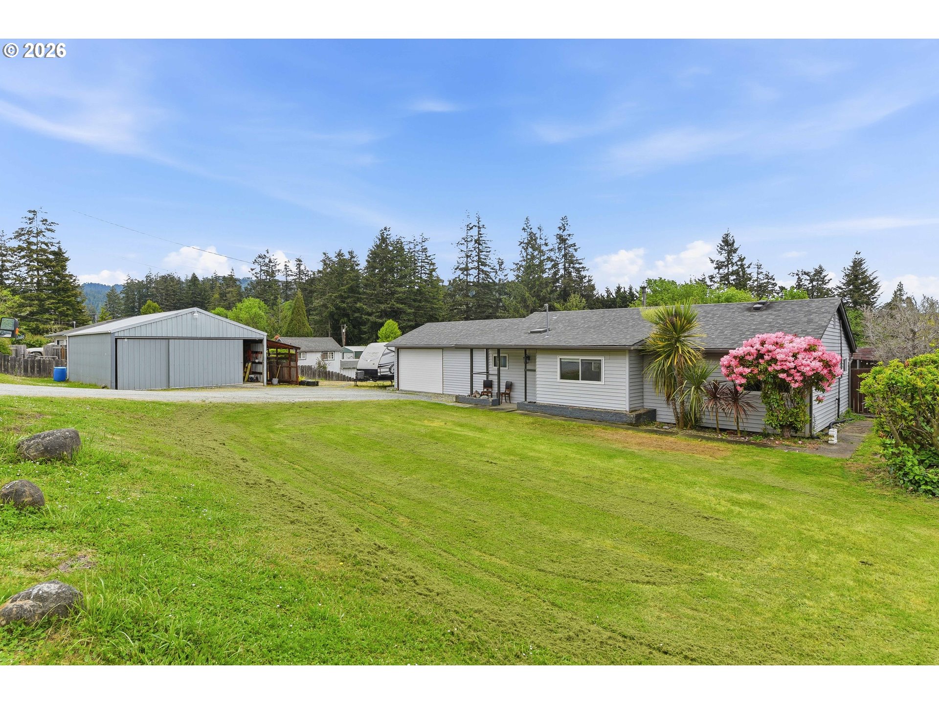 1820 East Cedar Street Myrtle Point, OR 97458 - Photo 1 of 37