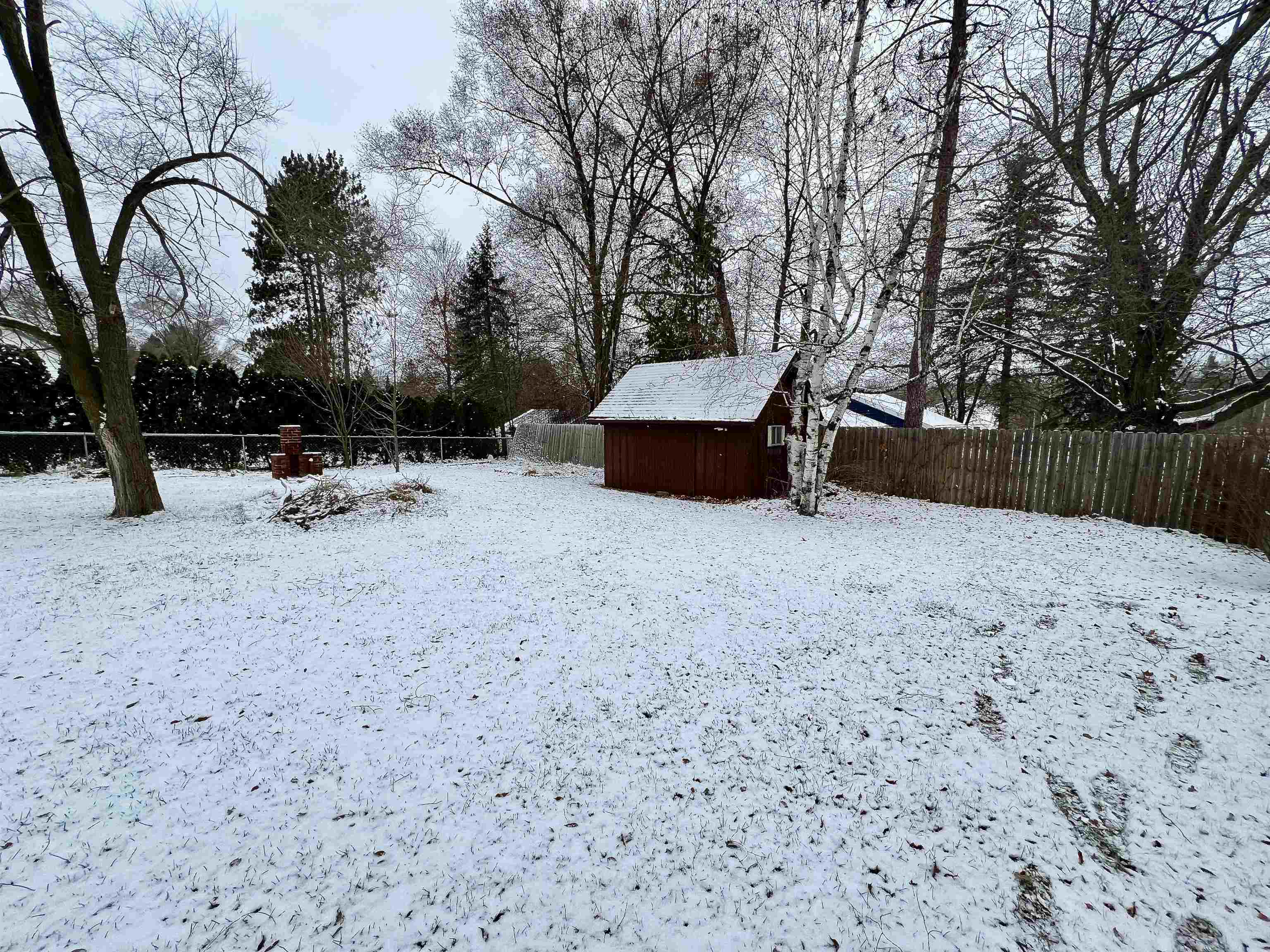 308 John R Street Clare, MI 48617 - Photo 29 of 32 1917869-62ec4d0c-4ff0-4077-95b7-6c1a541283de.JPG
