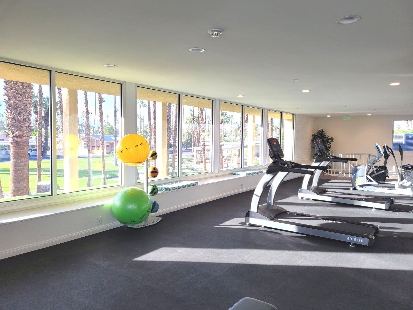 490 Prairie Cathedral City, CA 92234 - Photo 20 of 25 Fitness center 2