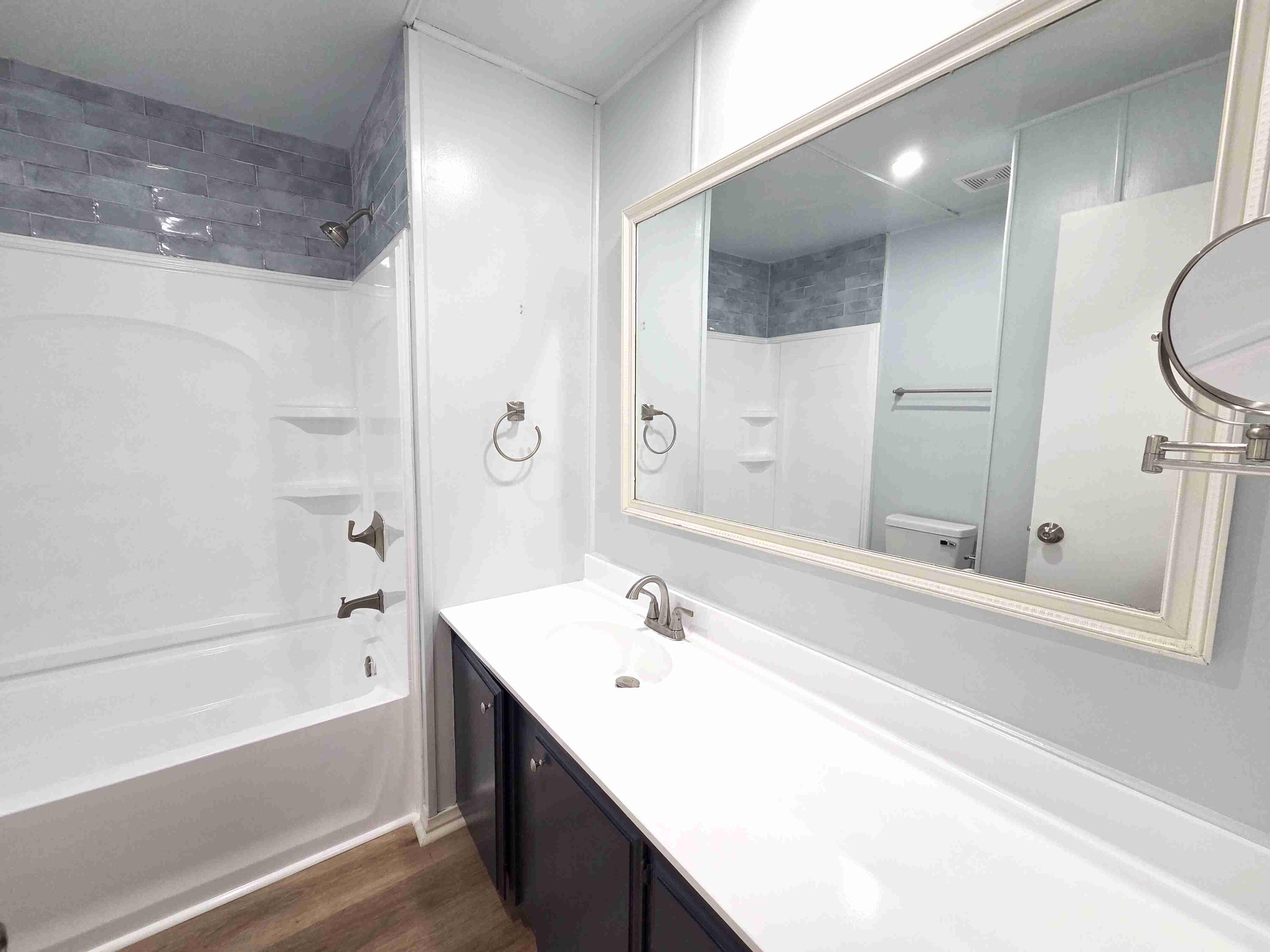 490 Prairie Cathedral City, CA 92234 - Photo 7 of 25 Lovely Guest Bath