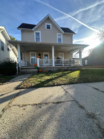 $215,000 | 415 West 5th Street, Rushville, IN 46173