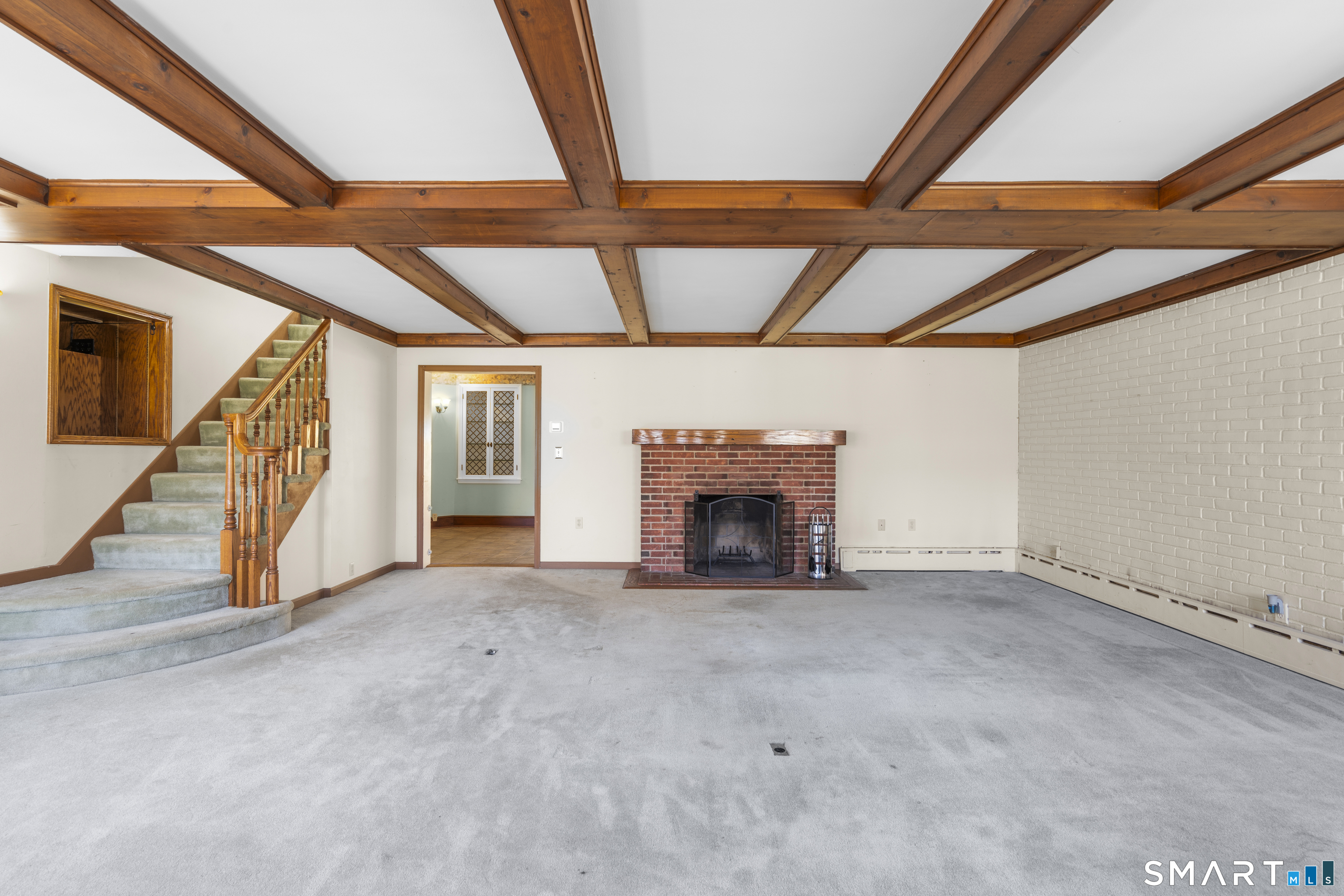 835 Monroe Turnpike Monroe, CT 06468 - Photo 6 of 39