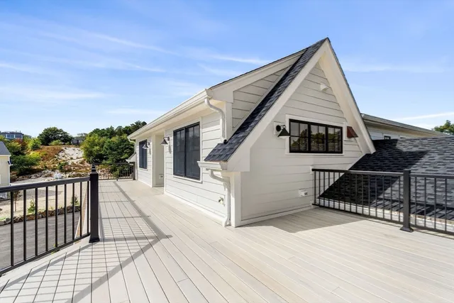 $3,495,000 | 226 Atlantic Street, Gloucester, MA 01930