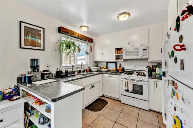 $1,900,000 | 664 Center Street, Costa Mesa, CA 92627
