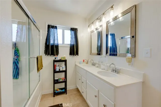 $1,900,000 | 664 Center Street, Costa Mesa, CA 92627