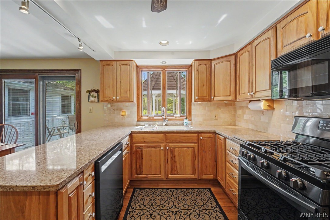 2137 Grover Road West Falls, NY 14170 - Photo 14 of 50