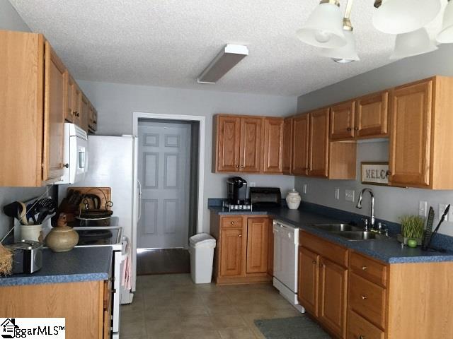 109 Fledgling Way Easley, SC 29642 - Photo 11 of 25 Gallery Image 11
