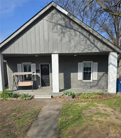 $110,000 | 712 Condit Street, Wood River, IL 62095