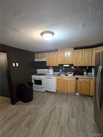 $110,000 | 712 Condit Street, Wood River, IL 62095