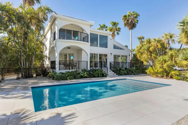 $3,195,000 | 1240 Coury Drive, Key Colony Beach, FL 33051