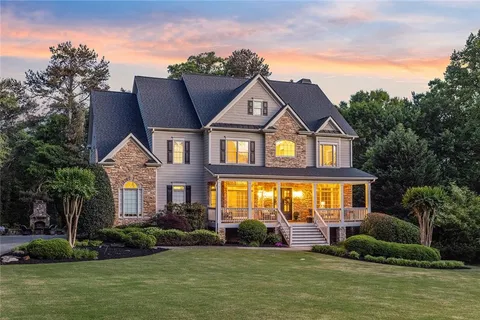 $950,000 | 1750 Cardinal Drive, Cumming, GA 30041