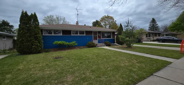 $235,000 | 2905 South 18th Street, Sheboygan, WI 53081