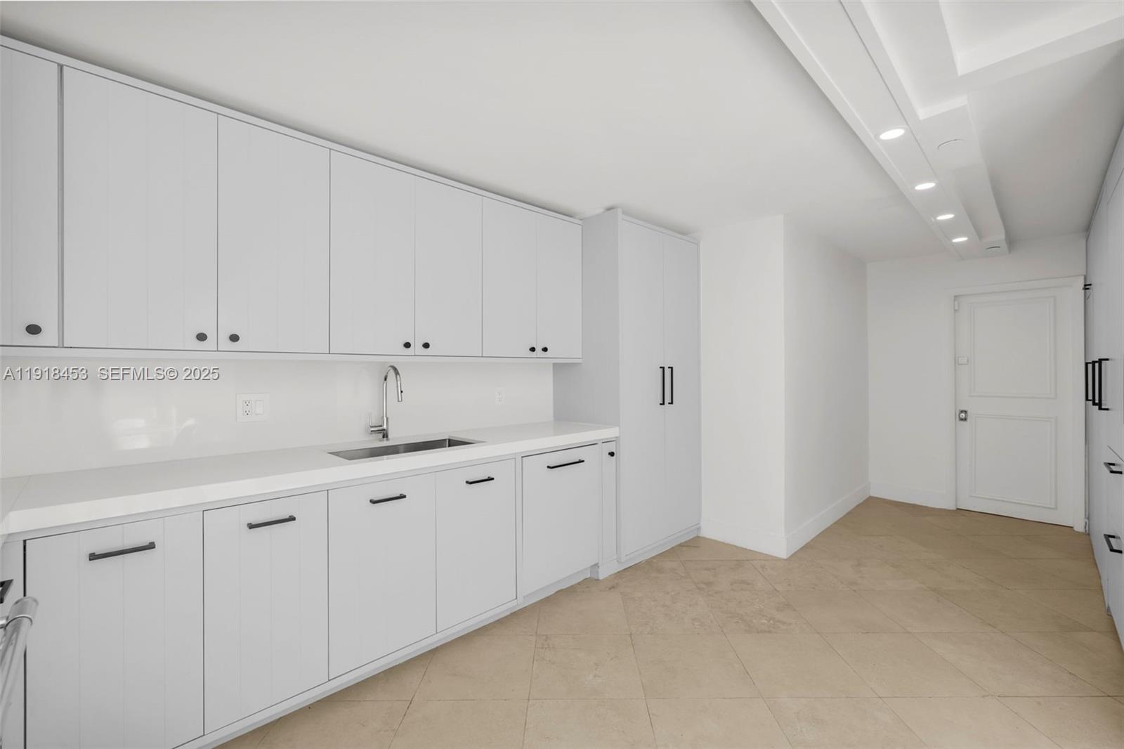 605 Ocean Drive, Unit 2L Key Biscayne, FL 33149 - Photo 14 of 46 VERY SPACIOUS REMODELED KITCHEN