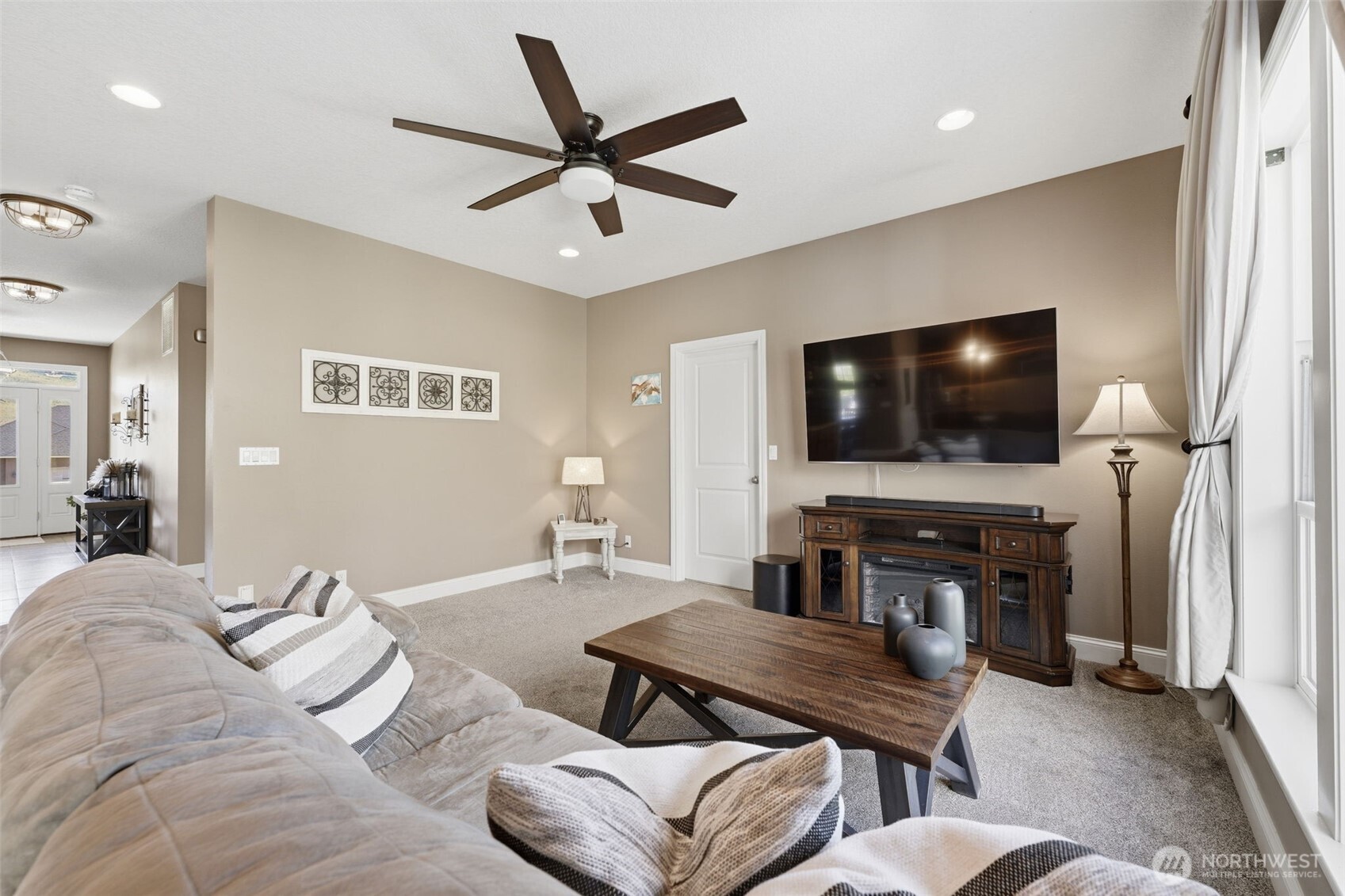 99206 East Ridgeview Drive Kennewick, WA 99338 - Photo 15 of 34