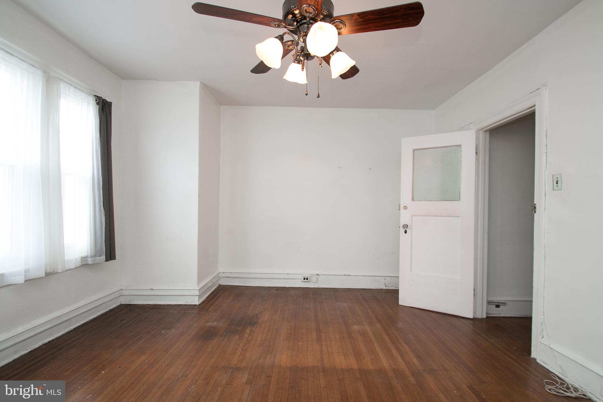 6037 Nassau Road Philadelphia, PA 19151 - Photo 20 of 31 Gallery Image 20