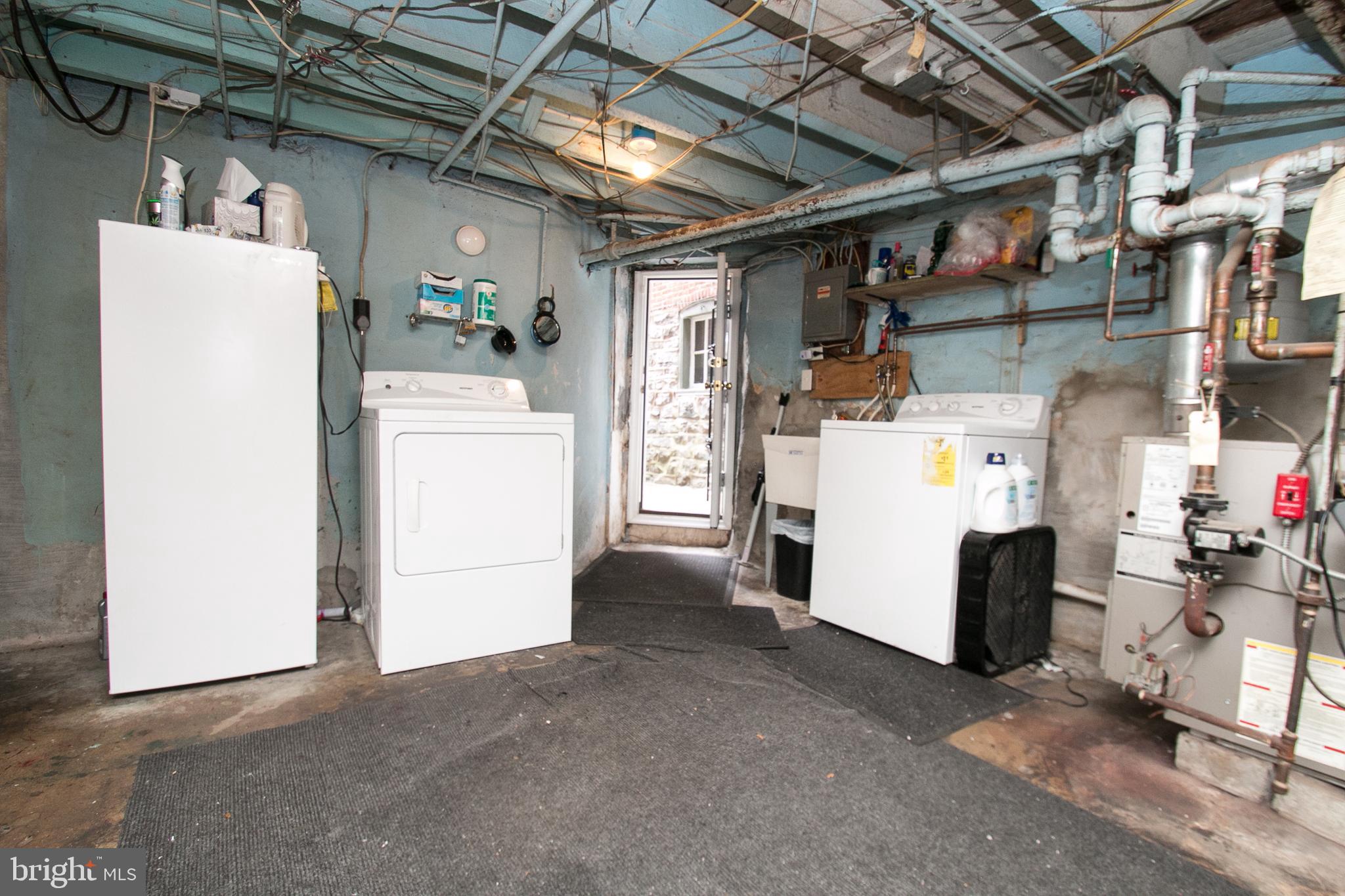6037 Nassau Road Philadelphia, PA 19151 - Photo 25 of 31 Gallery Image 25