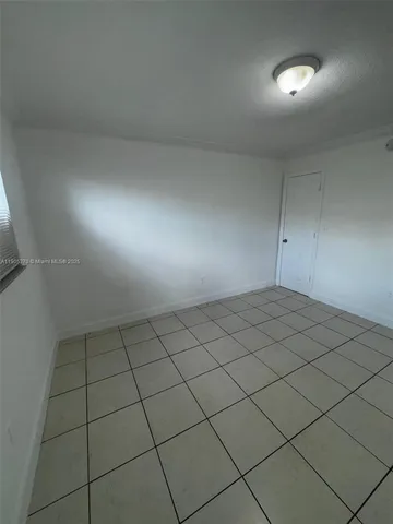 $1,900 | 5150 West 12th Avenue, Unit 115, Hialeah, FL 33012