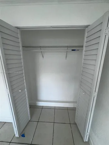 $1,900 | 5150 West 12th Avenue, Unit 115, Hialeah, FL 33012