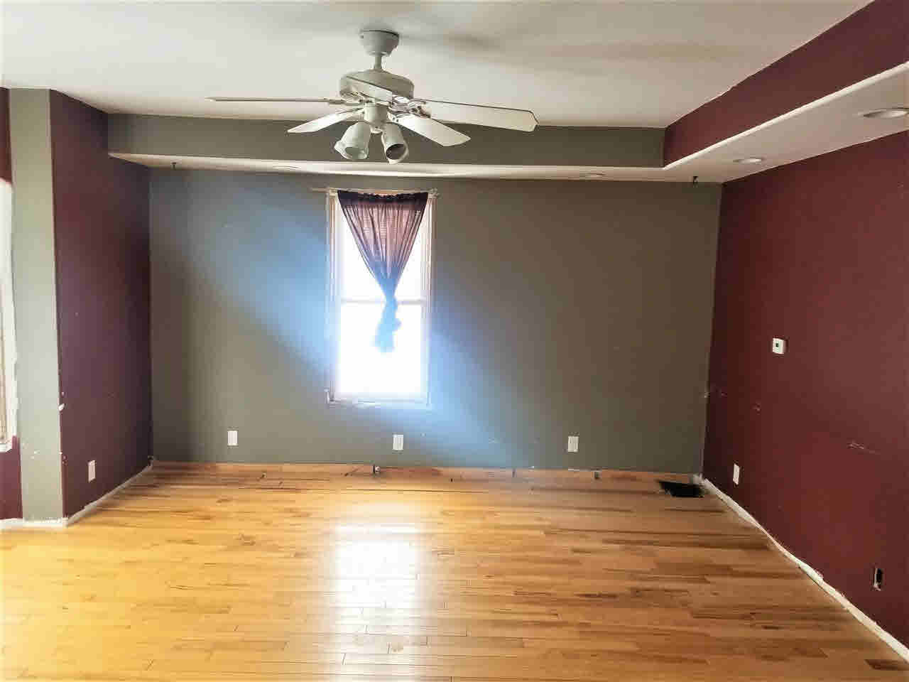 711 Edgington Street Reynolds, IL 61279 - Photo 3 of 9 Gallery Image 3