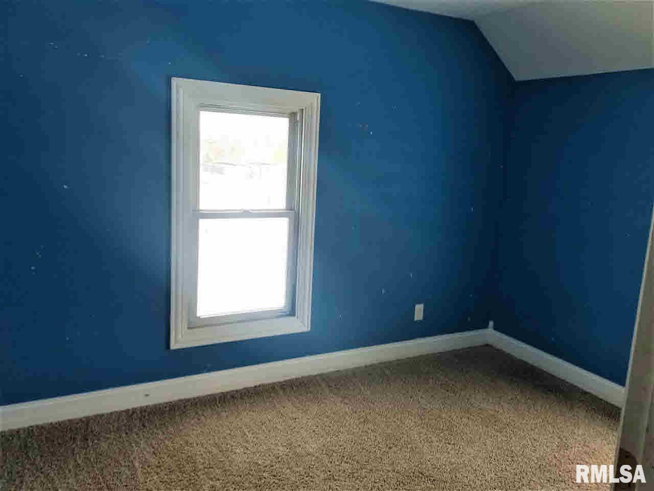 711 Edgington Street Reynolds, IL 61279 - Photo 7 of 9 Gallery Image 7