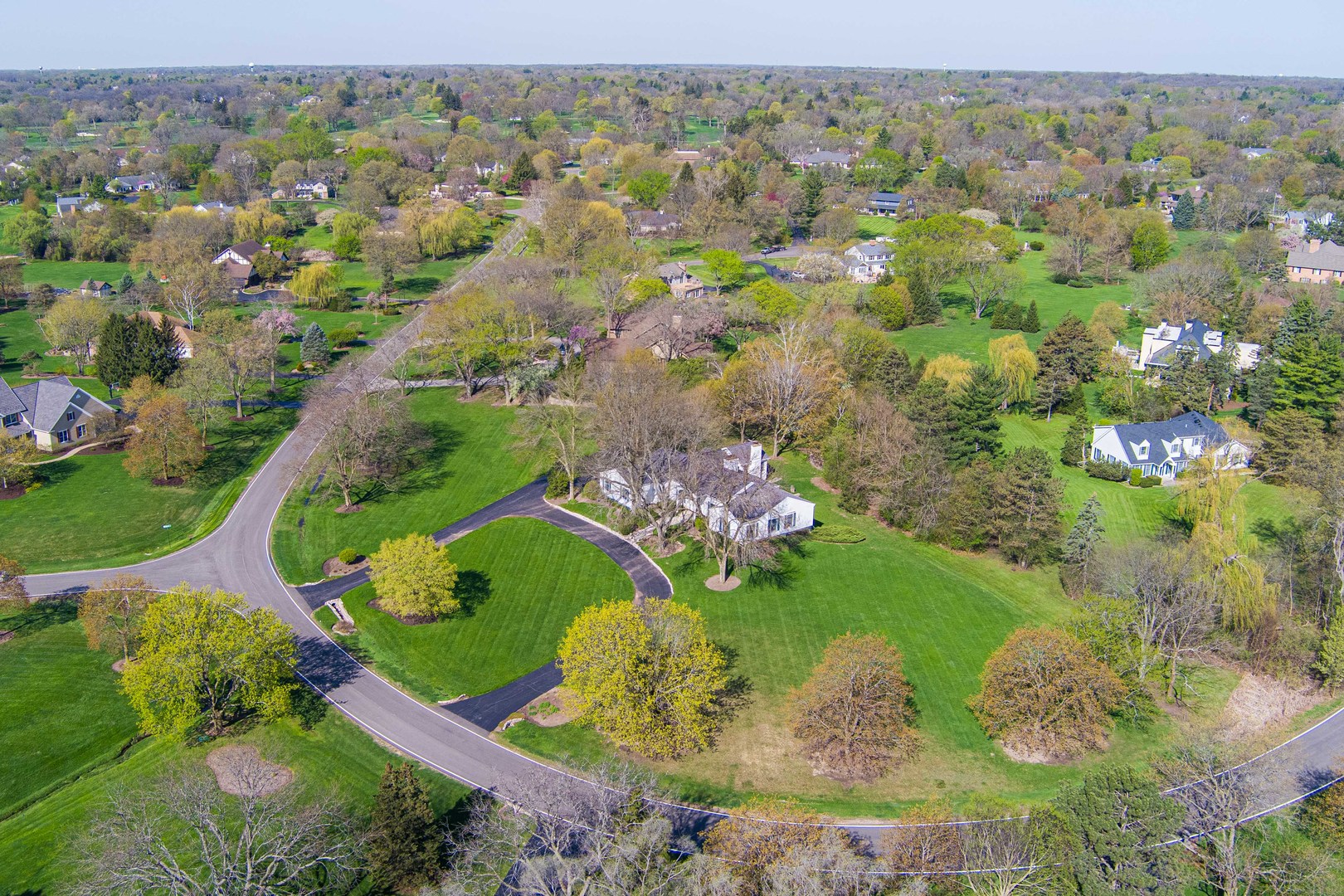 1092 Aberdeen Road Palatine, IL 60067 - Photo 3 of 48 Gallery Image 3