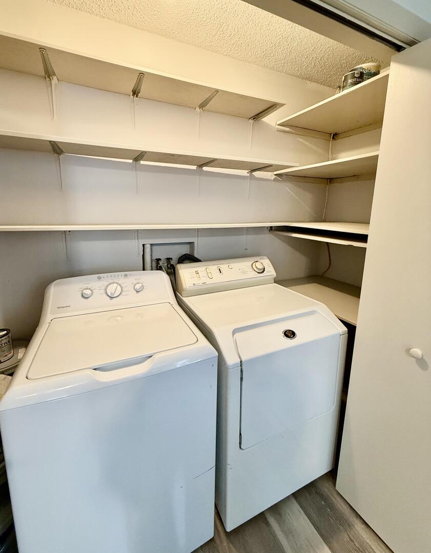 281 East Sprague Street Bement, IL 61813 - Photo 21 of 24 a utility room with dryer and washer