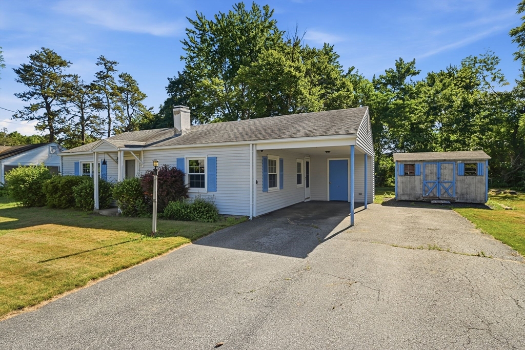 291 Old Farm Road Springfield, MA 01119 - Photo 2 of 34