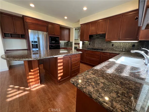 $7,000 | 12390 Fairbanks Drive, Tustin, CA 92782