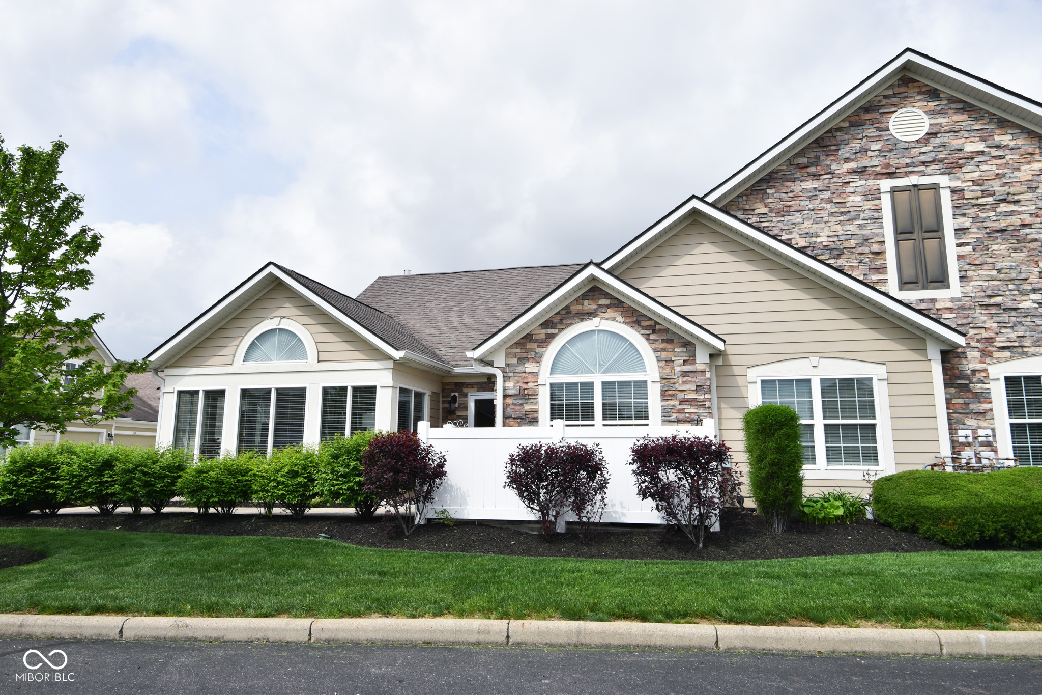 1150 Extraordinary Trail Greenfield, IN 46140 - Photo 3 of 19