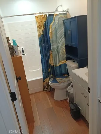 a view of a fountain in front of the house