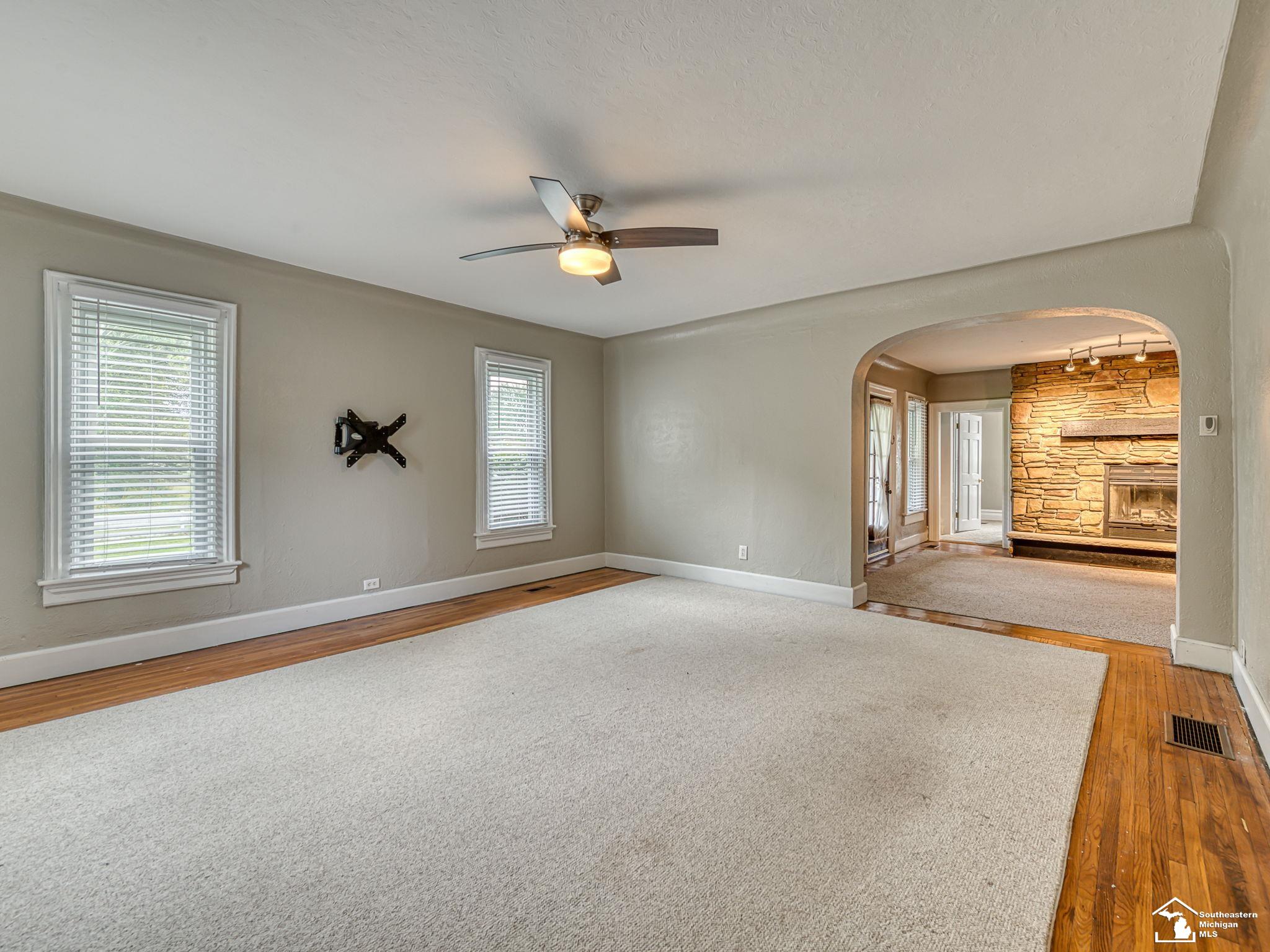8115 Douglas Road Lambertville, MI 48144 - Photo 21 of 56 Gallery Image 21