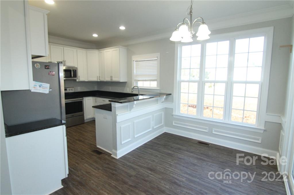 952 Miles Road Dallas, NC 28034 - Photo 7 of 32 Gallery Image 7