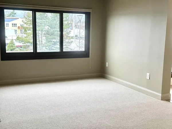 $2,500 | 51 Broad, Unit M16A, Weymouth, MA 02188