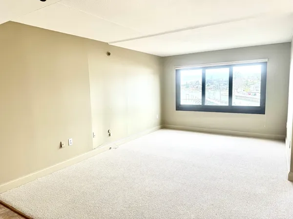 $2,500 | 51 Broad, Unit M16A, Weymouth, MA 02188