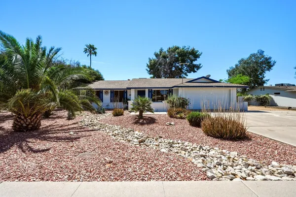 $2,895 | 5229 East Winchcomb Drive, Scottsdale, AZ 85254