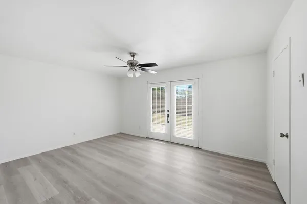 $2,895 | 5229 East Winchcomb Drive, Scottsdale, AZ 85254