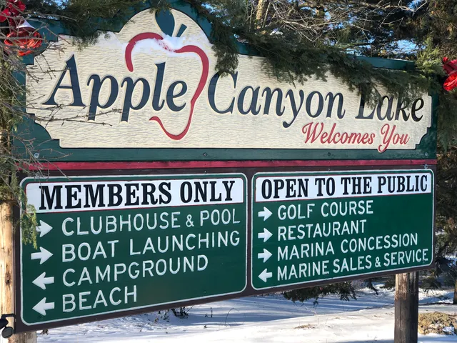 $15,000 | 226 Fox Court, Apple River, IL 61001