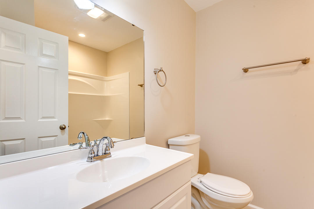 1237 Laurel Road Clinton, TN 37716 - Photo 20 of 40 021180405-3-1237LaurelRdClintonTN-SCREEN