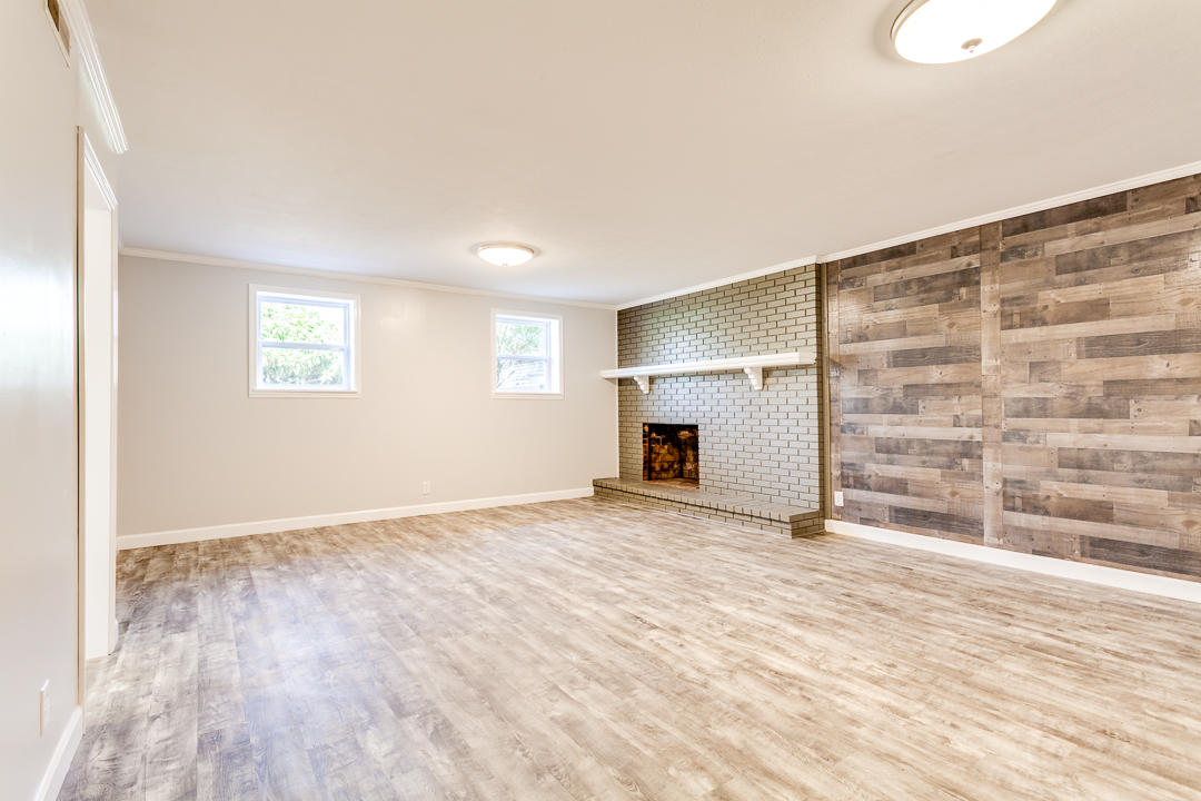1237 Laurel Road Clinton, TN 37716 - Photo 30 of 40 033180405-3-1237LaurelRdClintonTN-SCREEN