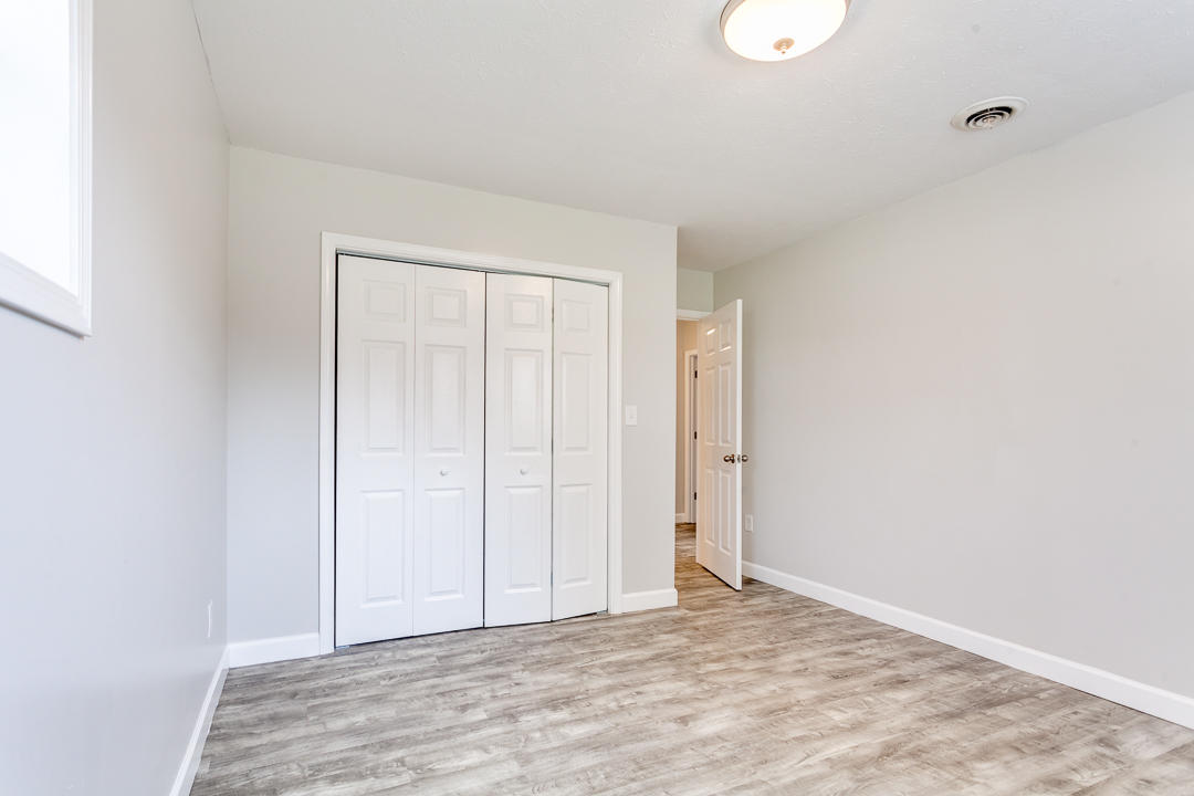 1237 Laurel Road Clinton, TN 37716 - Photo 36 of 40 039180405-3-1237LaurelRdClintonTN-SCREEN