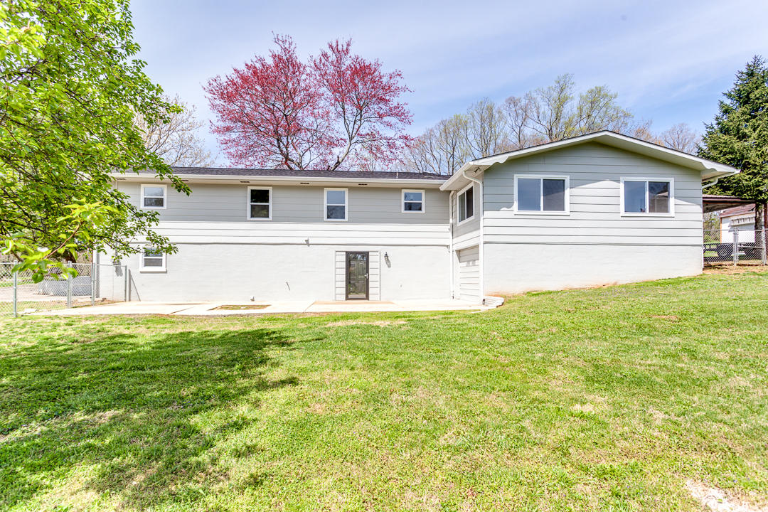 1237 Laurel Road Clinton, TN 37716 - Photo 40 of 40 044180405-3-1237LaurelRdClintonTN-SCREEN