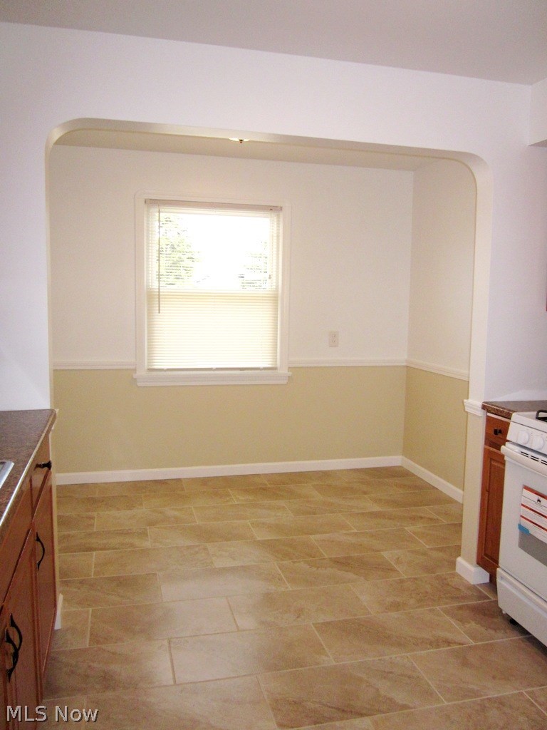 5244 Roseside Avenue Parma, OH 44134 - Photo 4 of 28