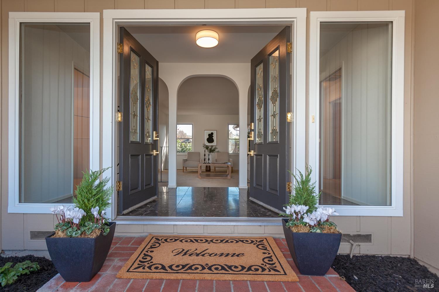 5530 Dupont Drive Santa Rosa, CA 95409 - Photo 3 of 27