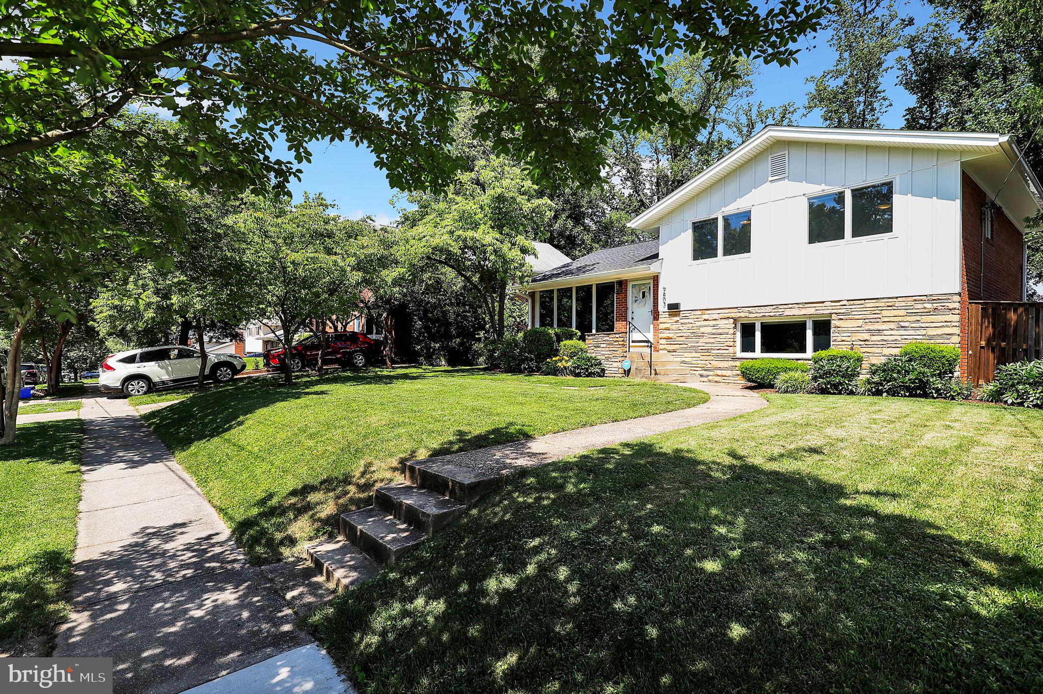 9803 Holmhurst Road Bethesda, MD 20817 - Photo 2 of 32 Gallery Image 2